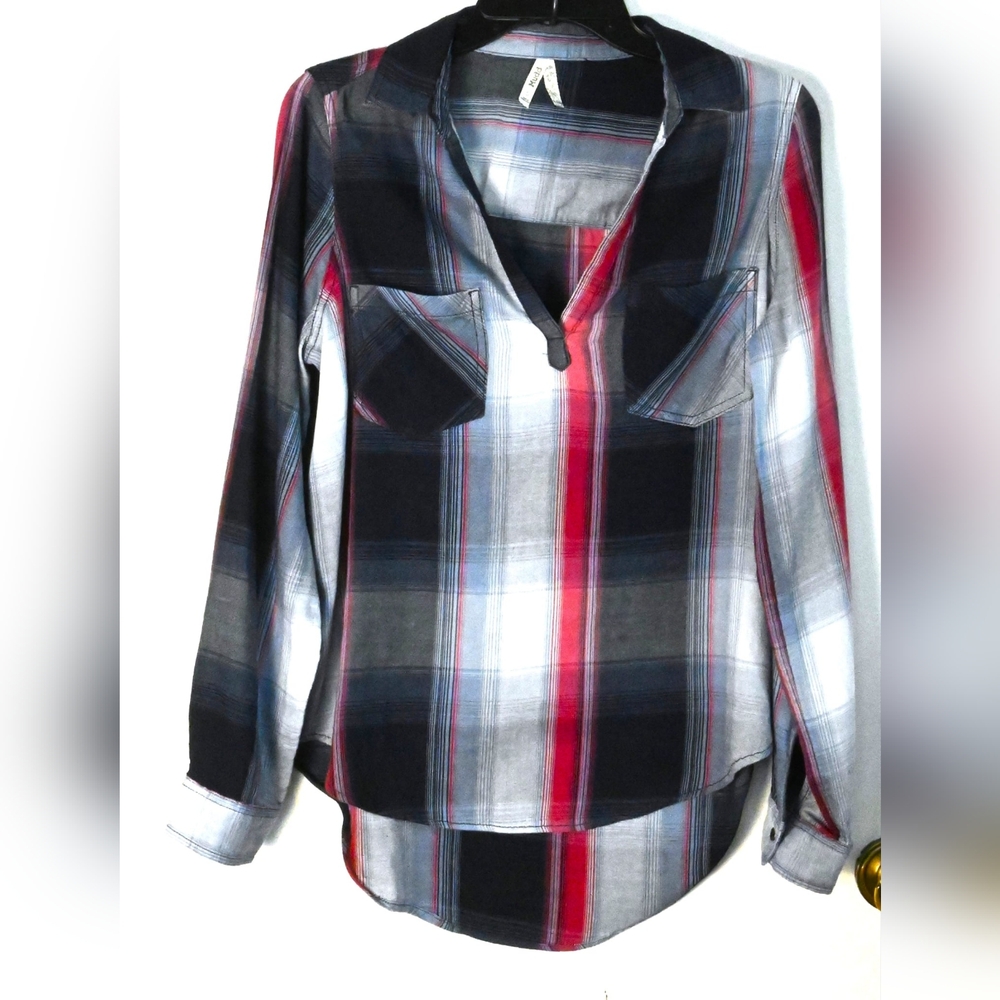 MUDD Plaid V-neck Plaid Long sleeved size Small Wester/Country Shirt 2pkts